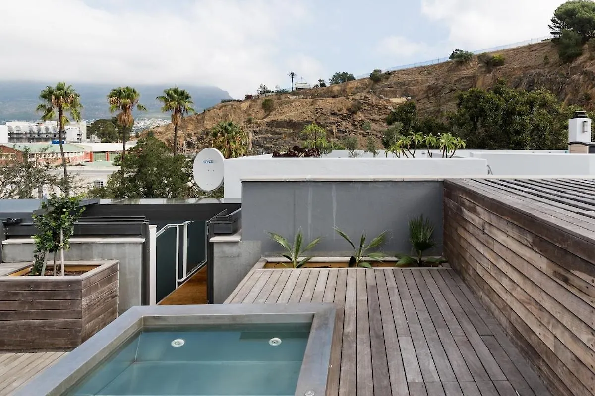 9A Loader - Roof Top Hot Tub And Mountain Views Κέιπ Τάουν
